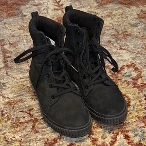 Timberland Women's Skyla Bay 6" Hiking Boot